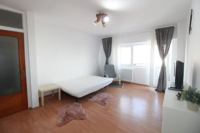 Mall Vitan, inchiriere garsoniera.